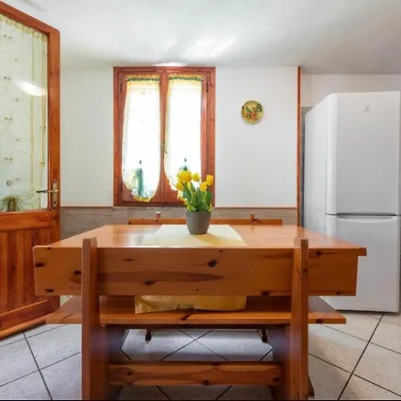 Holiday home Lidia Per Di Relax *